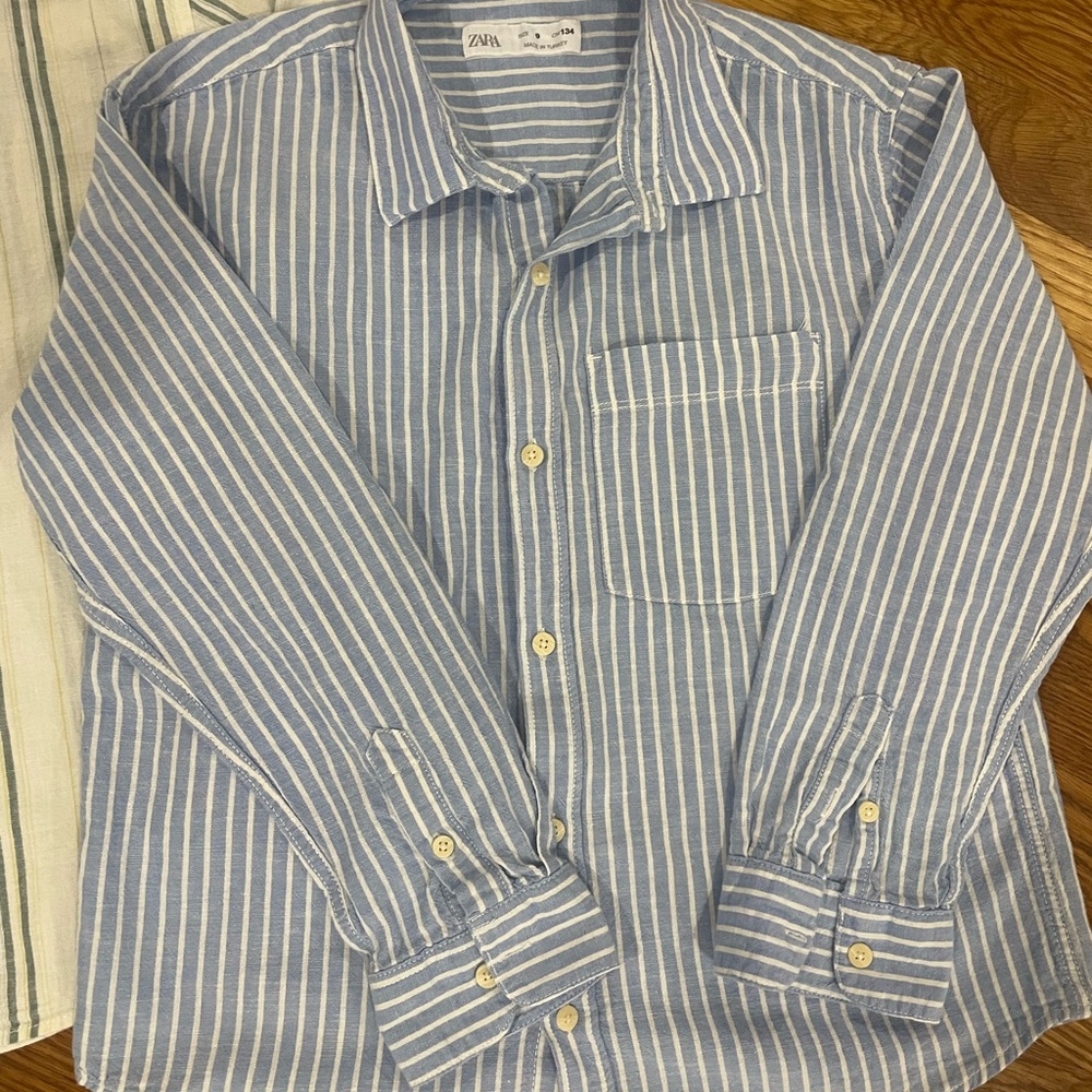 Zara button down shirts - Picture 3 of 4
